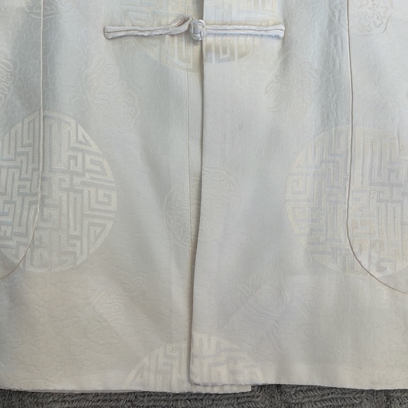 Shanghai Tang Unisex cream silk mandarin jacket.  Size 38. - Picture 7 of 11